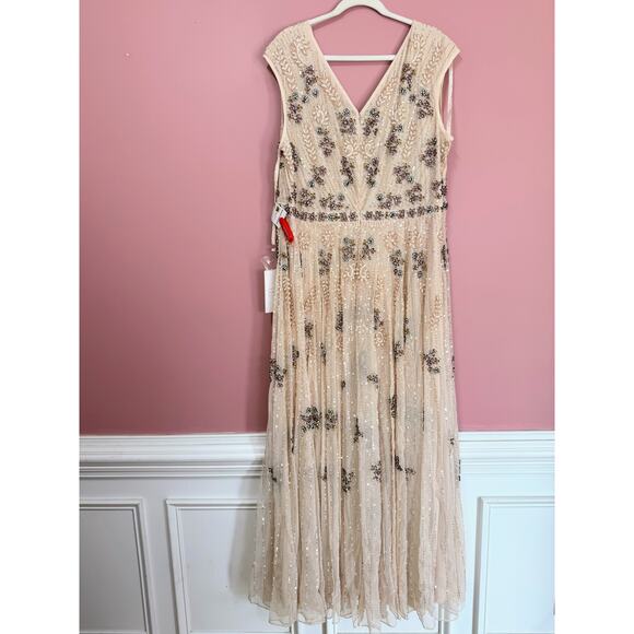 NEW NWT Mac Duggal Cap Sleeve Embellished Dress in Blush STYLE 93575 Size 20 - Picture 15 of 15